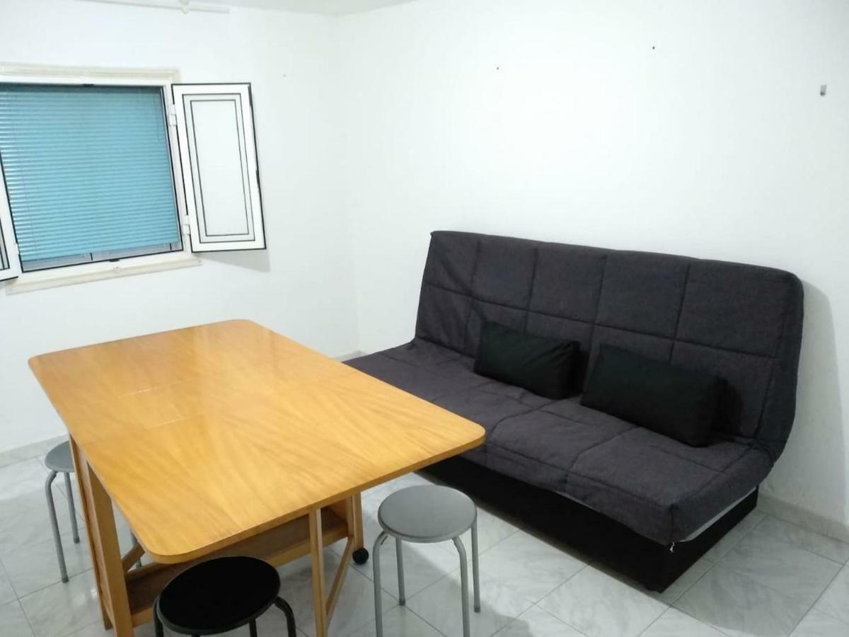 Apartamento En Plaza Mayor Рибадавия Экстерьер фото